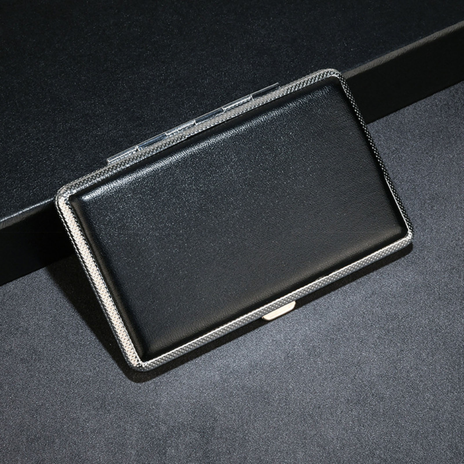 علبة سجائر معدنية من جلد البول - مراجعة Men Accessories Gadgets وسعره